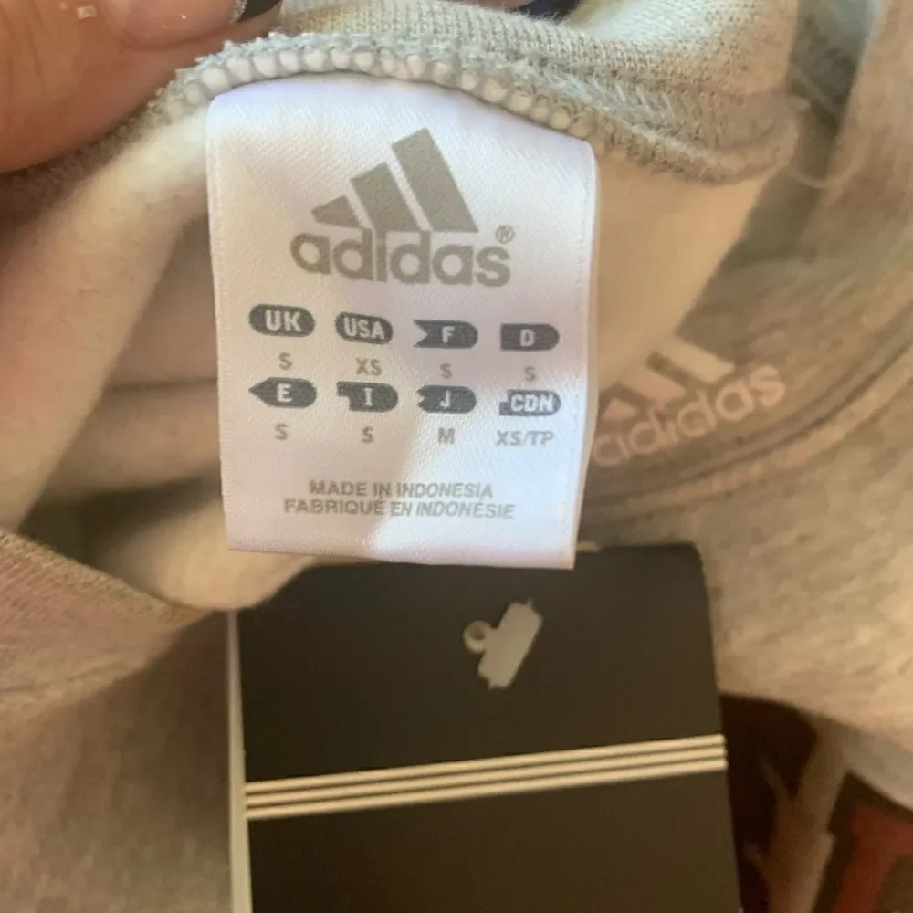 NWT Adidas Rhodes Island Athletic Club gray sweatshirt size XS - Picture 3 of 8